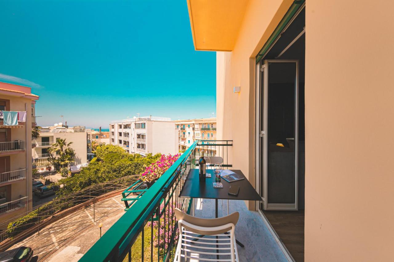 Nooria Sicilian Charme Rooms Чефалу Экстерьер фото