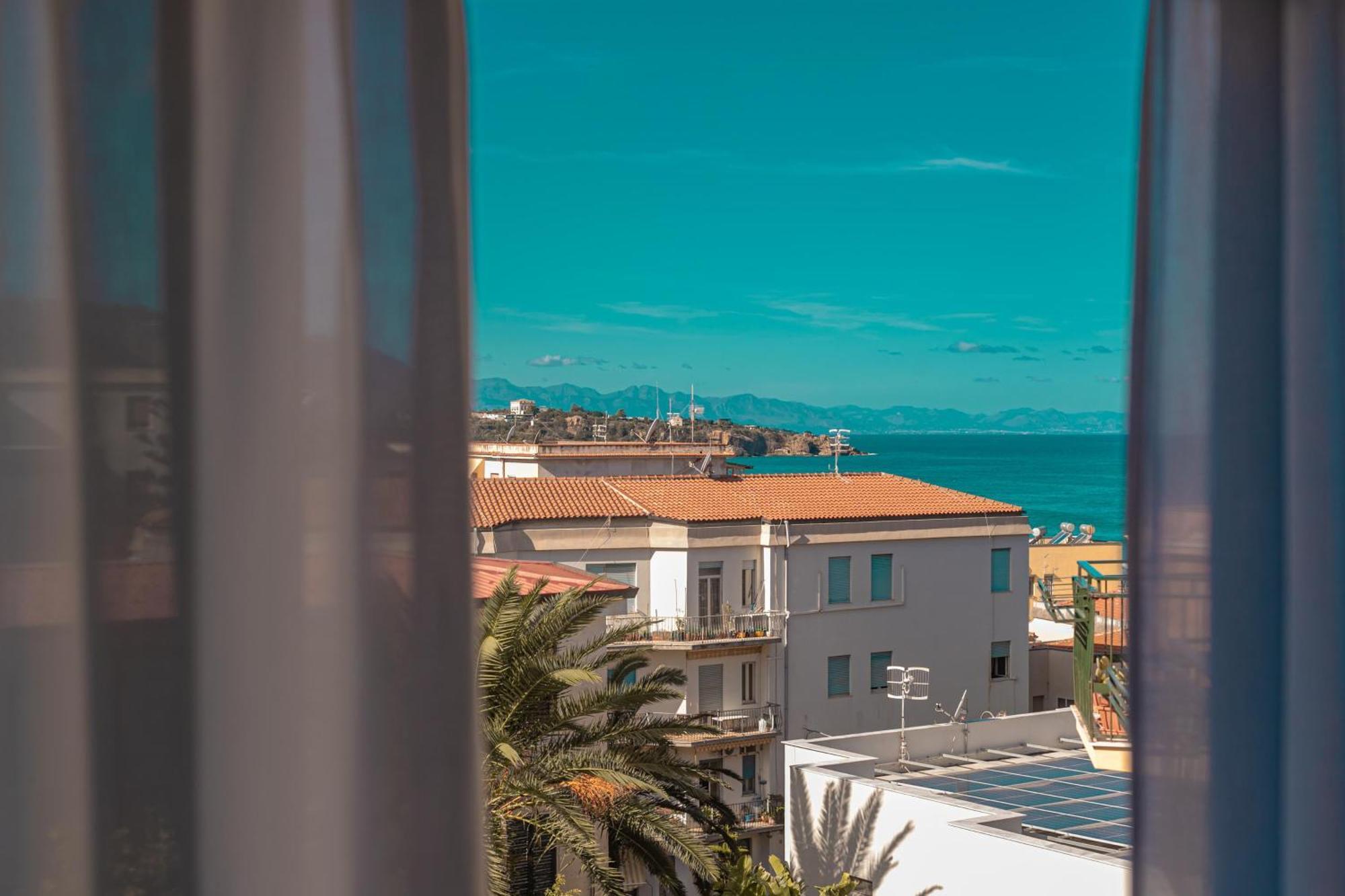 Nooria Sicilian Charme Rooms Чефалу Экстерьер фото